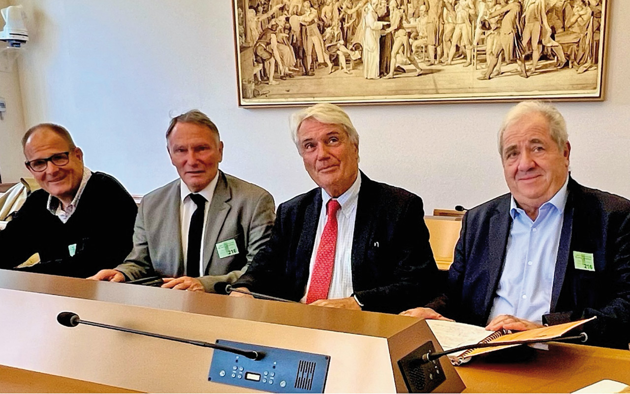 Groupe de travail et de concertation au Sénat